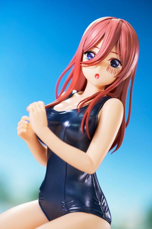 The Quintessential Quintuplets Celestial Vivi Miku Nakano (School Style Ver.)